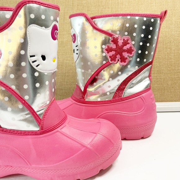 Hello Kitty Girls Snow Boots Size 5 - Picture 3 of 10